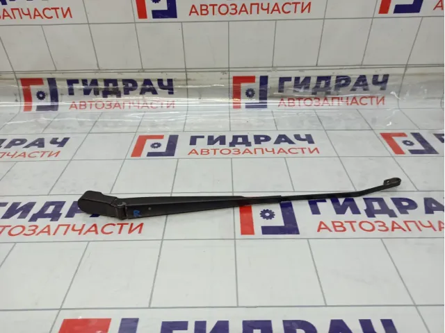 Поводок стеклоочистителя (Поводок дворника) передний правый Lada Largus 288809497R