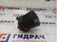 Моторчик отопителя (печки) Lada Largus T1020779F