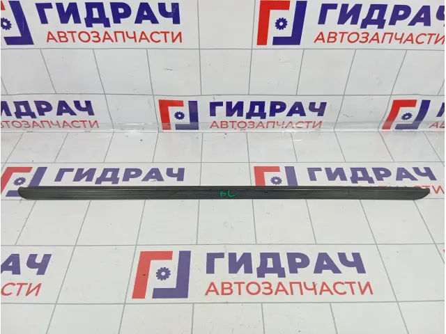 Накладка стекла заднего левого Lada Largus 8450000572