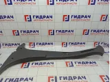 Обшивка стойки средней левой Lada Largus 769143692R