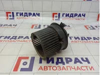 Моторчик отопителя Lada Largus 272106020R