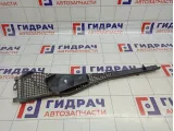 Решетка стеклоочистителя левая Lada Largus 8200825457