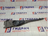 Решетка стеклоочистителя левая Lada Largus 8200825457