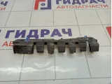 Кронштейн заднего бампера правый Lada Largus 8450000392