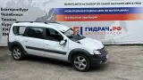 Повторитель на крыло белый Lada Largus 8200257684