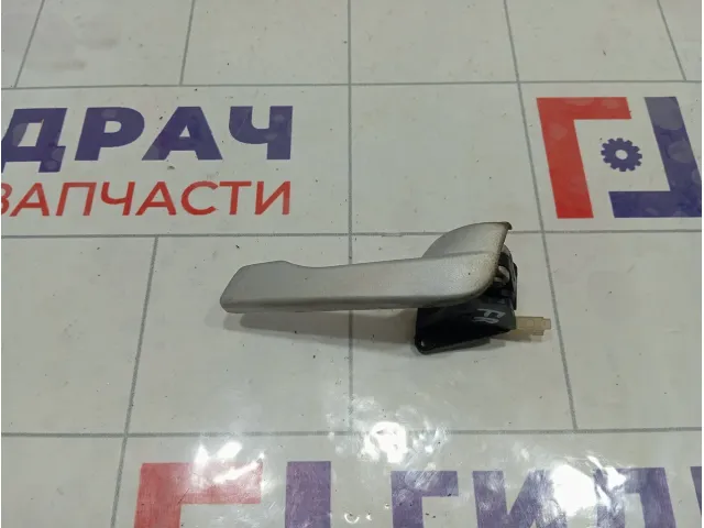 Ручка двери внутренняя правая Lada Priora 21726105180