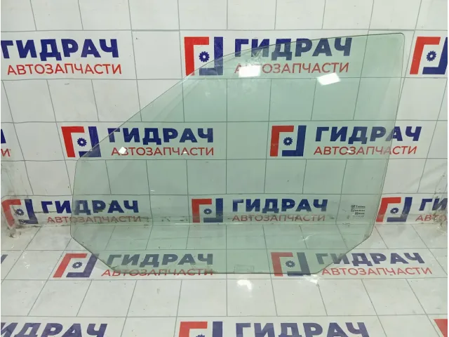 Стекло двери передней левой Lada Priora