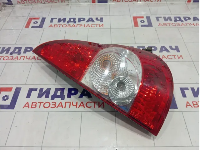 Фонарь задний правый Lada Priora 21713716010