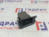 Дефлектор воздушный левый Lada Priora 21708104043