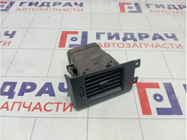 Дефлектор воздушный левый Lada Priora 21708104043