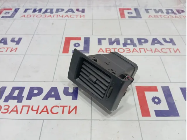 Дефлектор воздушный правый Lada Priora 21708104042