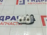 Замок багажника Lada Priora 21716305010