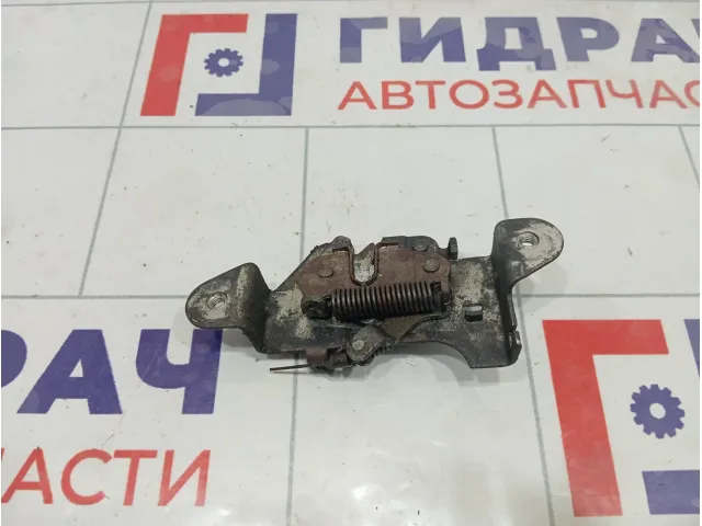 Замок капота Lada Priora 21108406010