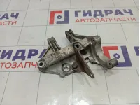 Кронштейн генератора Lada Priora 2112100136230