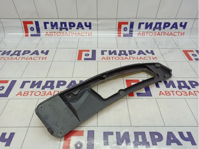 Решетка стеклоочистителя правая Lada Priora (2170) 21708119078