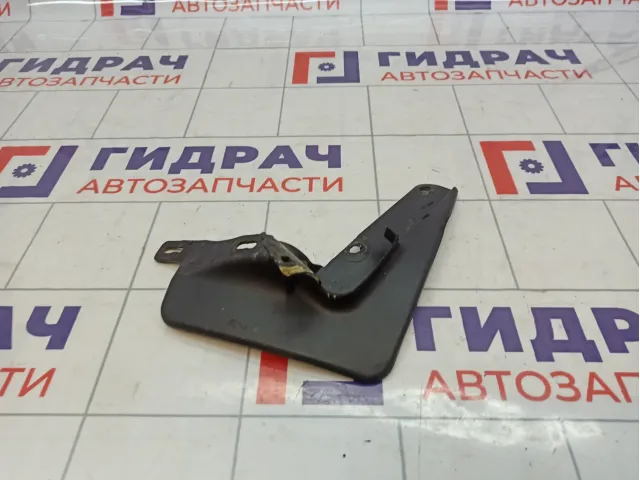Брызговик передний правый Lada Priora (2170)