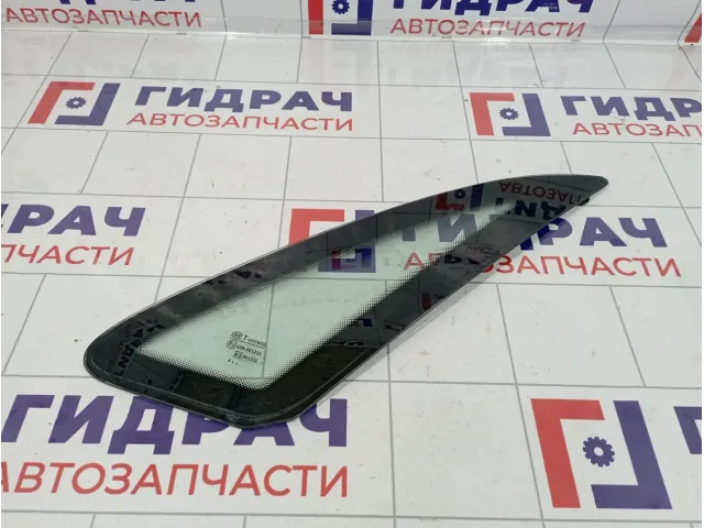 Стекло кузовное глухое правое Lada Priora (2170)