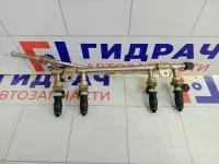 Топливная рампа (топливная рейка) в сборе Lada Priora 11181132010