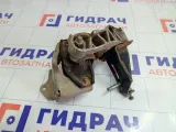 Кронштейн опоры двигателя Lada Priora 21101001157
