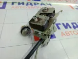 Замок двери передней левой Lada Priora 21706105015