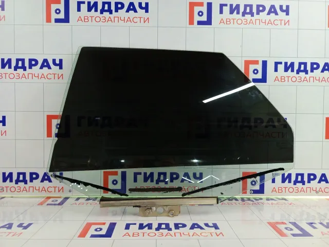 Стекло двери задней левой Lada Priora