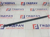 Уплотнитель стекла переднего правого Lada Vesta 8450007726