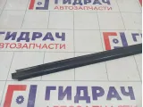 Накладка стекла переднего правого Lada Vesta 8450031736