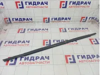 Накладка стекла заднего левого Lada Vesta 8450008399