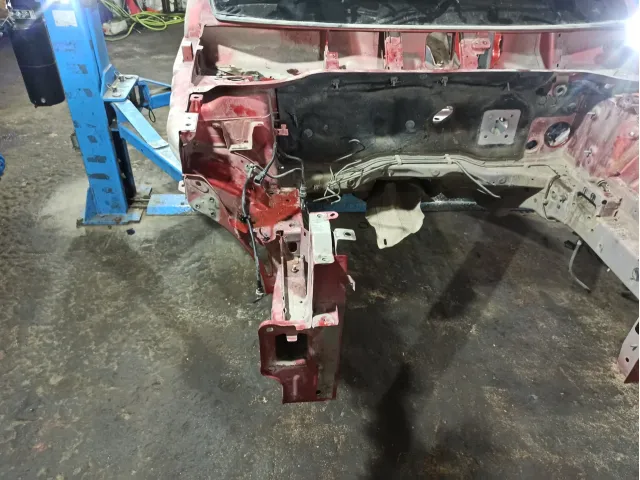 Лонжерон передний правый Lada Vesta