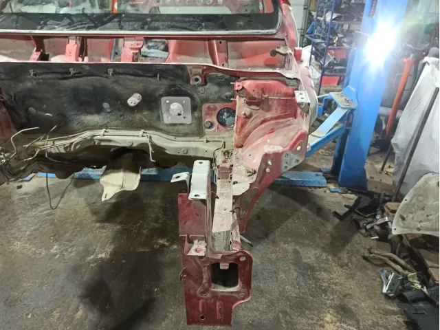 Лонжерон передний левый Lada Vesta