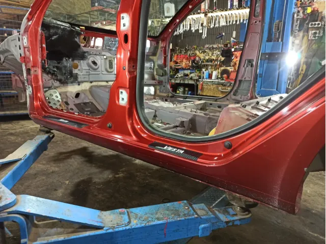 Порог со стойкой левый Lada Vesta