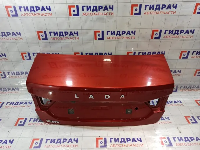 Крышка багажника Lada Vesta