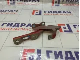 Петля капота правая Lada Vesta 8450008286