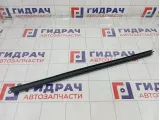 Уплотнитель стекла переднего правого Lada Vesta 8450007726