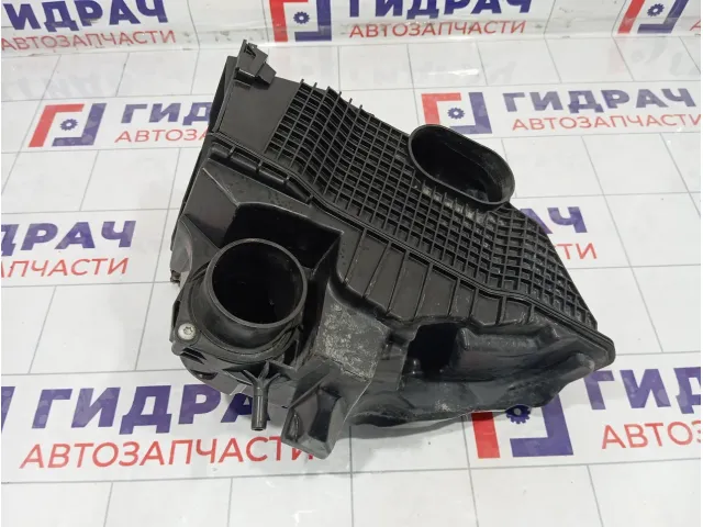 Корпус воздушного фильтра Lada Vesta 165003833R