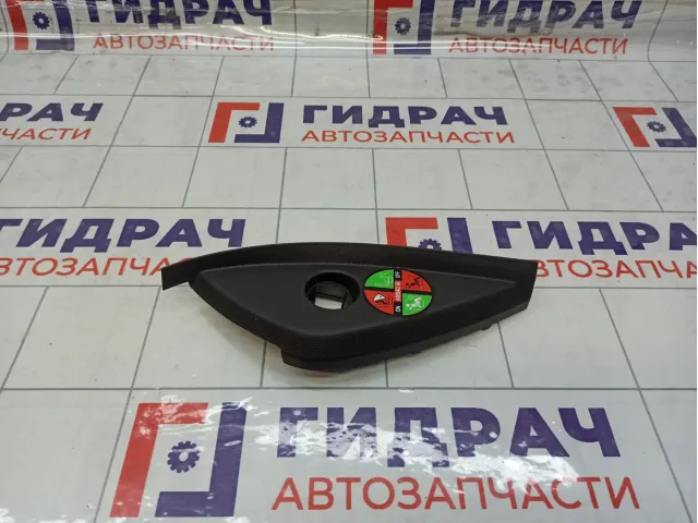 Накладка торпедо правая Lada Vesta 8450006774