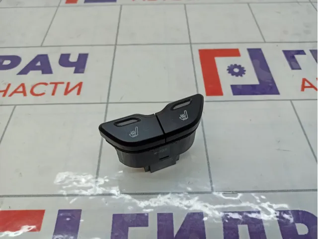 Кнопка обогрева сидений Lada Vesta 8450006926