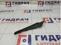 Накладка решетки стеклоочистителя правая Lada Vesta 8450008088