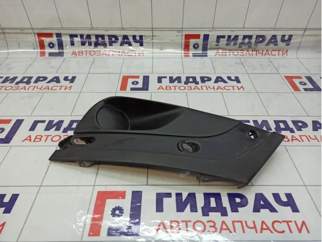 Заглушка бампера передняя правая Lada Vesta 8450006675