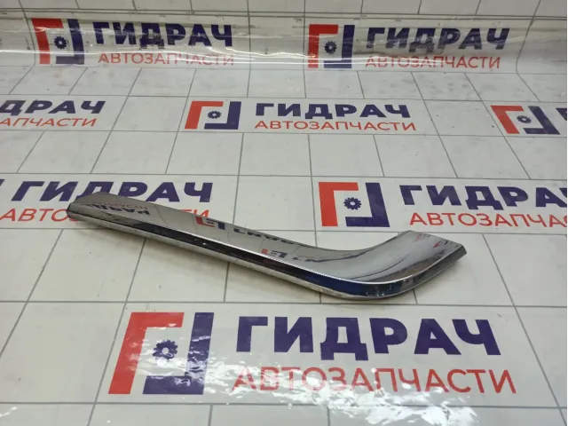 Накладка бампера переднего правая Lada Vesta 8450008923