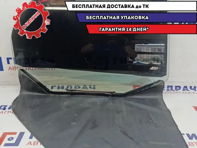 Стекло двери задней правой Lada Vesta .