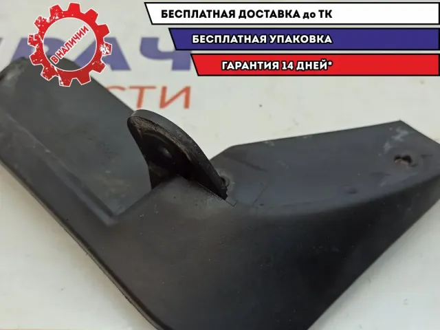 Брызговик передний правый Lada Vesta 8450008252.
