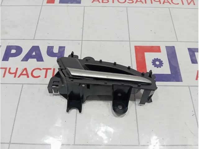 Ручка двери внутренняя левая Lada Vesta 8450007744