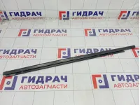 Накладка стекла переднего левого Lada Vesta 8450031737