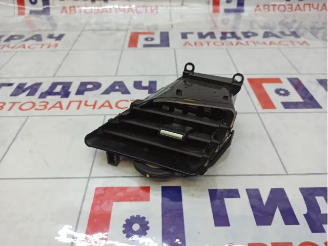 Дефлектор воздушный правый Lada Vesta 8450008777