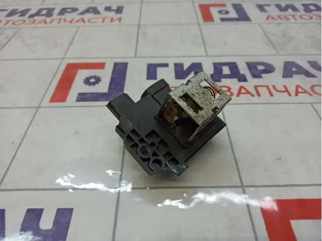 Резистор вентилятора радиатора Lada Vesta 255509263R