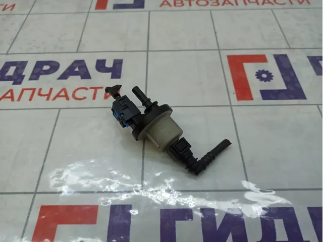 Клапан вентиляции топливного бака Lada Vesta 8200248821