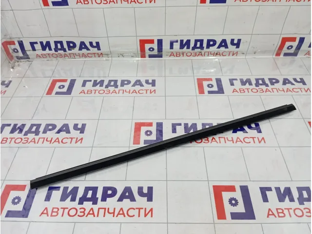 Уплотнитель стекла переднего правого Lada Vesta Cross 8450007726