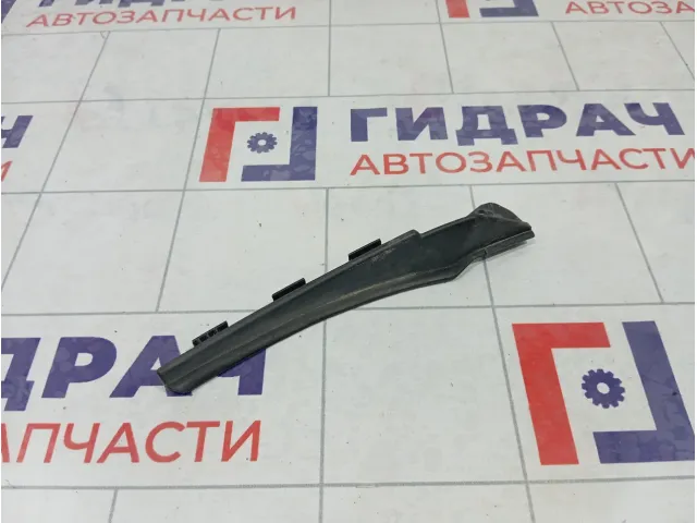 Накладка решетки стеклоочистителя левая Lada Vesta Cross 8450008089