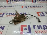 Замок капота Lada Vesta Cross 8450030956